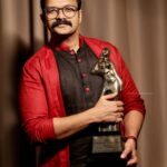 Jayasurya Instagram - Let me pronounce my love as gratitude… 🙏🙏🙏 📸 @krishna_prasad_g_s 📸 @dhanuj_achu 👔 wearing a jacket kurtha by my very own @sarithajayasurya_designstudio @prajeshsen @ranjithsankar @actor_vijaybabu