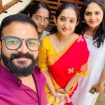 Jayasurya Instagram - "പൂരം കൊടിയേറി" @actor_vijaybabu @fridayfilmhouse3005 @rajeshnairug @ratheesh_vega @advaith.jayasurya @sarithajayasurya @gayathri__arun