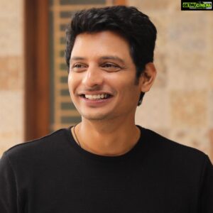 Jiiva Instagram - Smile while u still have teeth! Hehehehehe