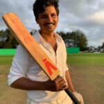 Jiiva Instagram – After a long day of filming cricketing shots! #thisis83 #cricketlove #shootlife #krishshrikanth #loveforcricket
