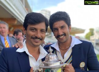 Jiiva Instagram - I don't think our mad captain is going to go back happy or rather the splendid job he has done till now. He will be only happy when he is holding the World Cup in his hands……….. #83thefilm #thisis83 #kapildev #krishshrikanth @ranveersingh