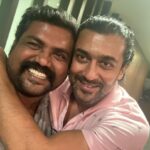 Kaali Venkat Instagram – #SooraraiPottru  #Sudha @Suriya_offl நாம நடிச்ச படம் பத்தி பேச தயக்கமா இருக்கு ஆனா இத சொல்லியே ஆகனும் சூர்யா சார் நடிப்புல இது ஆகச்சிறந்த படம் #teamwork love u all 😍❤️😘