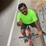 Kaali Venkat Instagram - #cycling #morning #Ride #40kmrs #chennai #ECR #topanglepic inspiring @arya_offl saaaaar @KalaiActor தம்பி சோடி போட்டுக்கலாமா சோடி😜