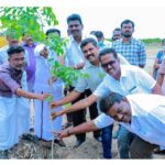 Kaali Venkat Instagram – #TeachersDay #myschool #myclassroom #MyTeacherMyHero #TreePlanation #KalugumalaiGHSSchool