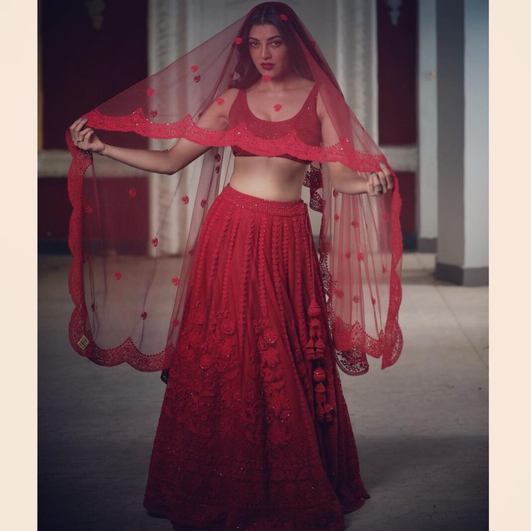 Kajal Aggarwal Instagram - #heysinamika coming to you on 3.3.22 ❣️