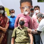 Kamal Haasan Instagram - மக்கள் நீதி மய்யத்தின் சார்பாக  கொரானா இலவச தடுப்பூசி முகாமை கோவை ஆர்.எஸ்.புரத்தில் தொடங்கிவைத்தேன்.
