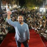 Kamal Haasan Instagram - நேற்று எம்.ஜி.ஆர் தந்த ஆலந்தூர் மீன் மார்க்கெட்டில் துவங்கியது என் பிரச்சாரம். மயிலை மாங்கொல்லை வரை தொடர்ந்தது மக்கள் வெள்ளம். இன்று மாலை மடிப்பாக்கம் பொதுக்கூட்டத்தில் பேசுகிறேன். நல்லவர்களே வருக.