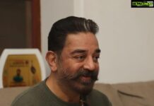 Kamal Haasan Instagram - அறுவைச் சிகிச்சை வெற்றிகரமாக முடிந்தது. ஸ்ரீ ராமச்சந்திரா மருத்துவமனை அணியினருக்கு நன்றி. காயம் ஆறும் வரை இணையத்தில் நடமாட்டமும், உங்கள் இதயத்தில் உறவாடலும் தொடரும். மக்களின் அன்பே மருந்து. விரைவில் நேரில் சந்திப்போம்.