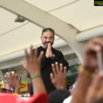 Kamal Haasan Instagram - கோவை மக்களின் வரவேற்பு வழக்கமான ஆர்ப்பாட்டத்தோடு இருக்க, அரசின் வரவேற்பு ஆபாசமானதாக உள்ளது. போலீஸை வைத்தே கொடிக்கம்பங்களை வெட்டி வீழ்த்துவது, பேனர்களைச் சிதைப்பது, போஸ்டர்களைக் கிழிப்பது தொடர்கிறது. கொங்குமண்டலம் அதிமுகவின் கோட்டை என்கிற மாயை தகர்வது ஆளுங்கட்சிக்குத் தெரிந்துவிட்டதோ?