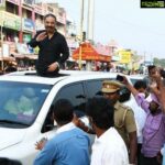 Kamal Haasan Instagram - இதுவரை ஓட்டுக்களை "வாங்க" வந்த அரசியல்வாதிகளைத்தான் பார்த்திருக்கிறோம். முதன் முதலில் ஓட்டு கேட்டு வந்தவர் நீங்கள்தான் என வாழ்த்துகிறார்கள் மக்கள்.  செல்லும் இடமெல்லாம் மாற்றத்தை விரும்பும் மக்கள் வெள்ளம் கரைபுரள்கிறது. நமது வாகனம் படகாகிறது. #சீரமைப்போம்_தமிழகத்தை
