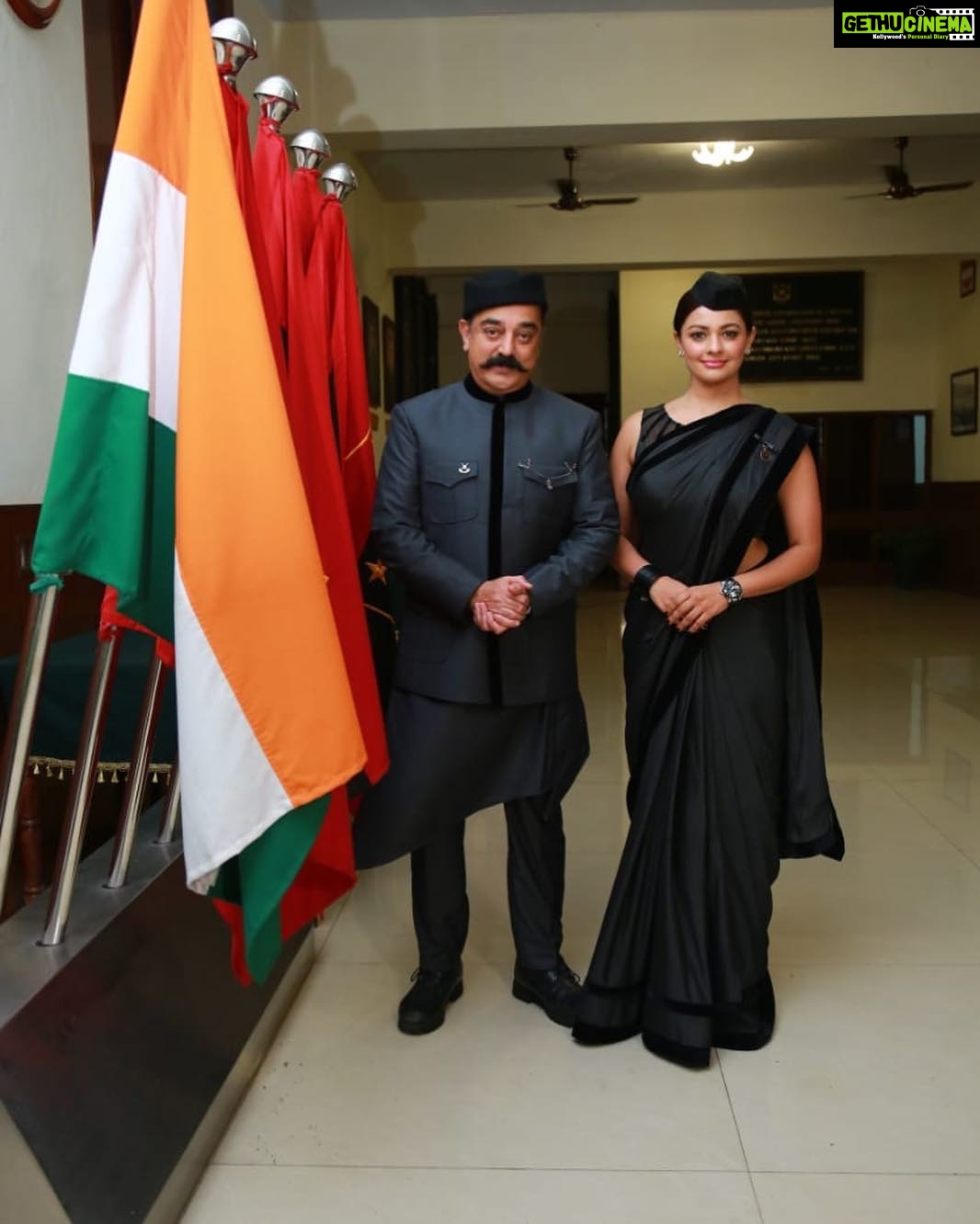 Kamal Haasan Instagram - At OTA for special screening of #Vishwaroopam2 with @poojakumarny styled by @amritha.ram clothes by #ArchitaNaryanam