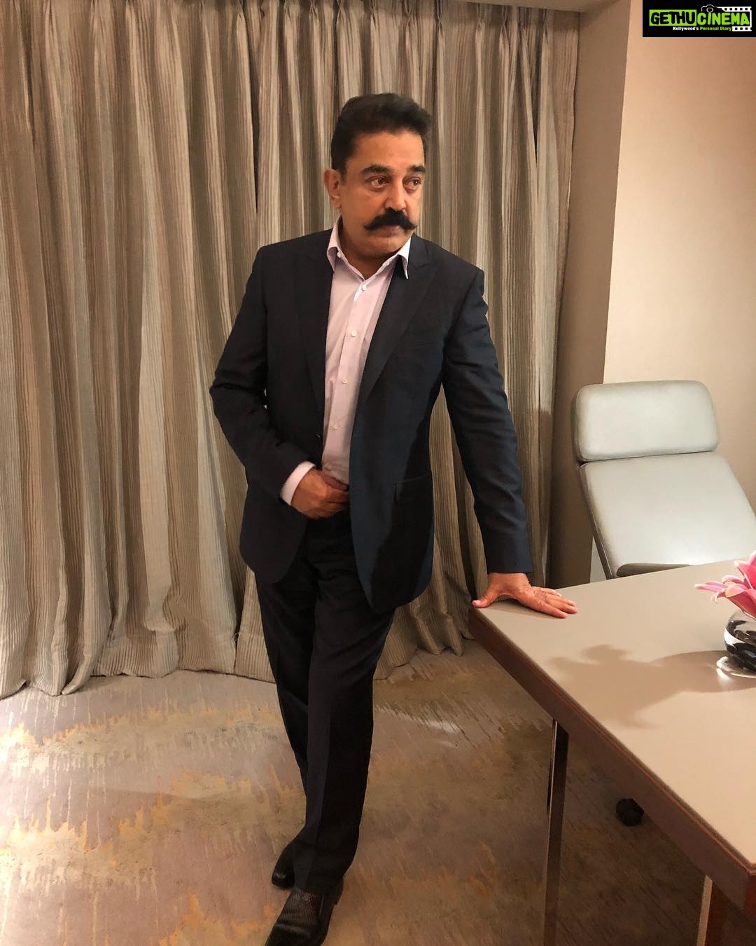 Kamal Haasan Instagram - #Vishwaroop2 #Promotions thank you for dressing me up on such a hectic schedule @canali1934 @amritha.ram