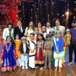 Kamal Haasan Instagram - What a wonderful way it was to start the day, with the kids of #IndiasBestDramebaaz. Thank you for making me a part of this show and thank you Mr Vivek Oberoi, Ms Huma Qureshi & Mr Omung Kumar for being supportive. #Vishwaroop2