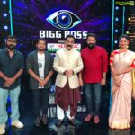 Kamal Haasan Instagram - Bigg bosses promote and celeberate #Vishwaroopam2 with crew & cast