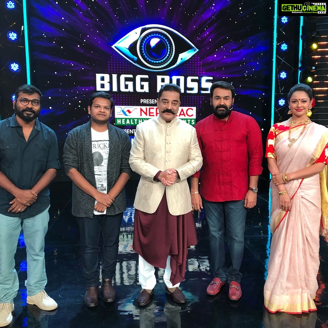 Kamal Haasan Instagram - Bigg bosses promote and celeberate #Vishwaroopam2 with crew & cast