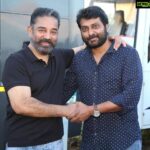 Kamal Haasan Instagram - It's been long overdue. Welcome on board Narain. #lokeshkanagaraj #vikram @rkfioffl Reposted from @narainraam A fan boy's dream come true moment,sharing screen space with the legend who inspired him to become an actor.Onboard #vikram @ikamalhaasan Thankyou dear @lokesh.kanagaraj and @rkfioffl . #fanboy #daretodream #movies