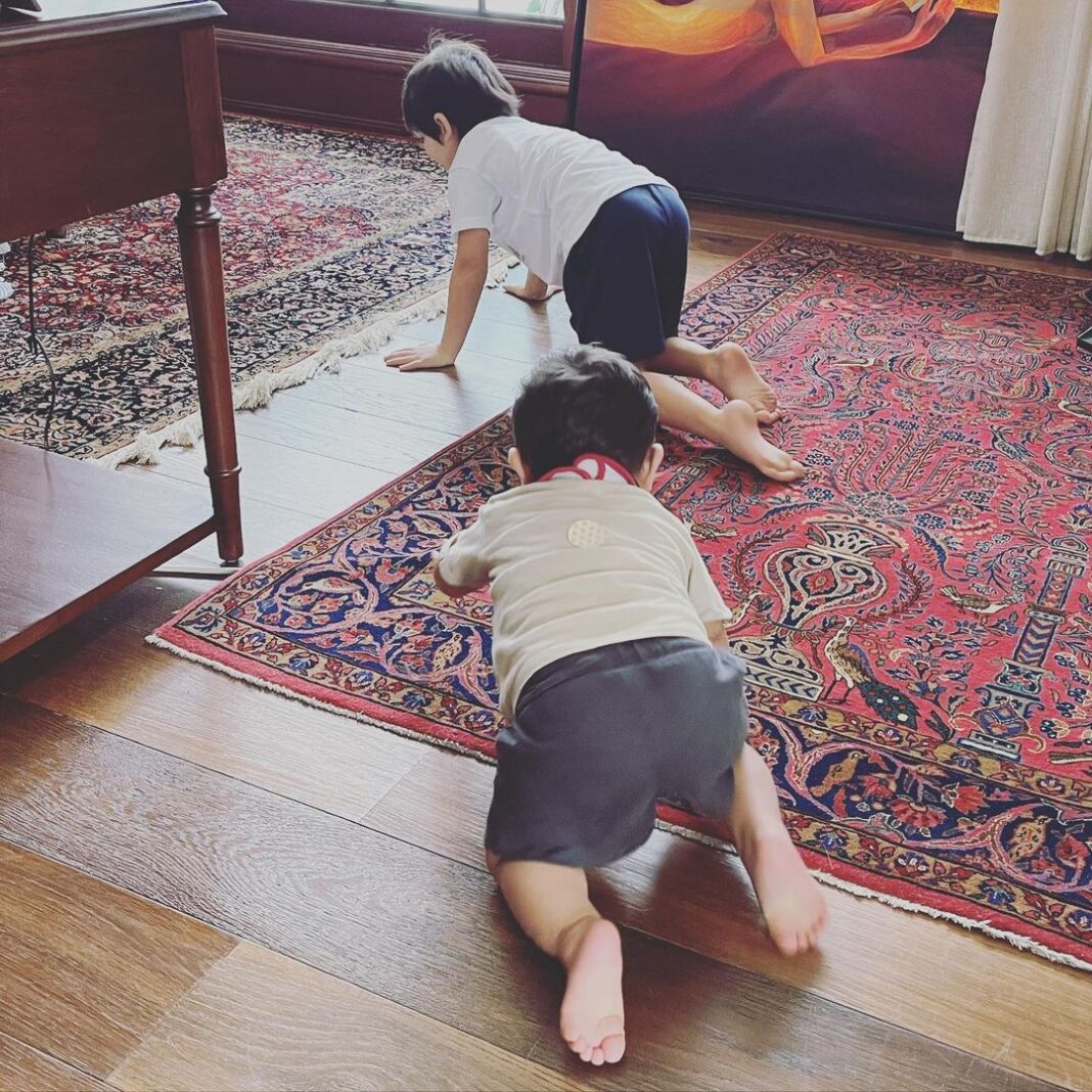 Kareena Kapoor Instagram - Bhaiii, wait for me I am One today ♥️ let’s explore the world together... of course with Amma following us everywhere…🎈🎈♥️🤣 Happy birthday My Jeh baba… My life ♥️ #MeraBeta #MyTiger #ToEternityAndBeyond ♥️