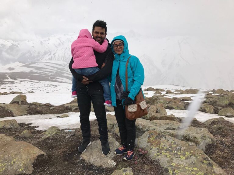 Karthi Instagram - If u ever get a chance to go to #gulmarg in #kashmir. Don’t miss it guys. It’s a stunning beauty.