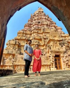 Karthik Kumar Instagram - Privilege is having such architectural/ cultural marvels preserved for 1000 years, to be experienced by mere mortals like us. 
Every living being leaves behind a legacy that will live beyond us. 

As artists the Art is what we will leave behind. Art is that beautiful responsibility. 
Pic courtesy : @rajaram_komagan : the man behind keeping this legacy of the chozhas well preserved. 
#sweetkaram #gangaikondacholapuram #artist #art