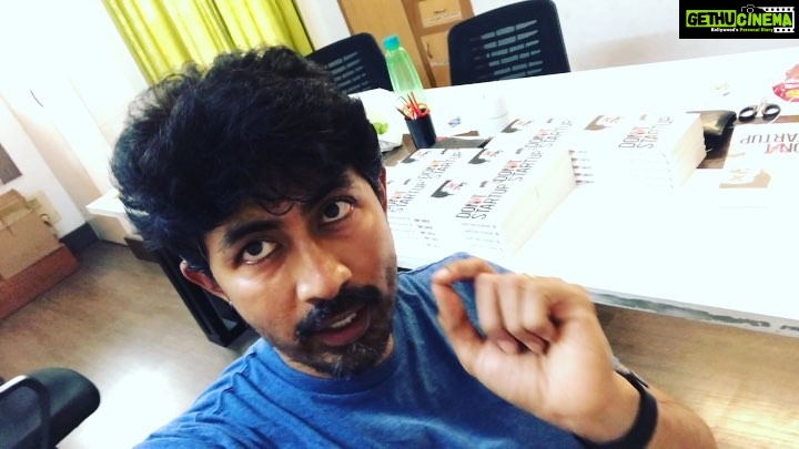 Karthik Kumar Instagram - ‘Live your Dream’ : Signed copies of #DontStartup available : Get Free shipping or get 20% off (by using coupon code ‘signature’) on https://notionpress.com/read/don-t-startup #Entrepreneur #Startup