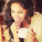Karthika Nair Instagram – When you order your coffee and the barista serves it in a tiny cup while you reminisce your times with a large mug of lattè 🧡

#fridayvibes #recoveringcaffeineaddict 
Serve me #flatwhite