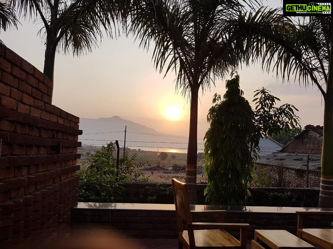 Kay Kay Menon Instagram - HAPPY NEW YEAR 2019..Let's make this a memorable one!