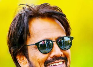Kay Kay Menon Instagram - A Smile is happiness you'll find right under your nose! -- Tom Wilson Photo credit: @devdutt_barskar