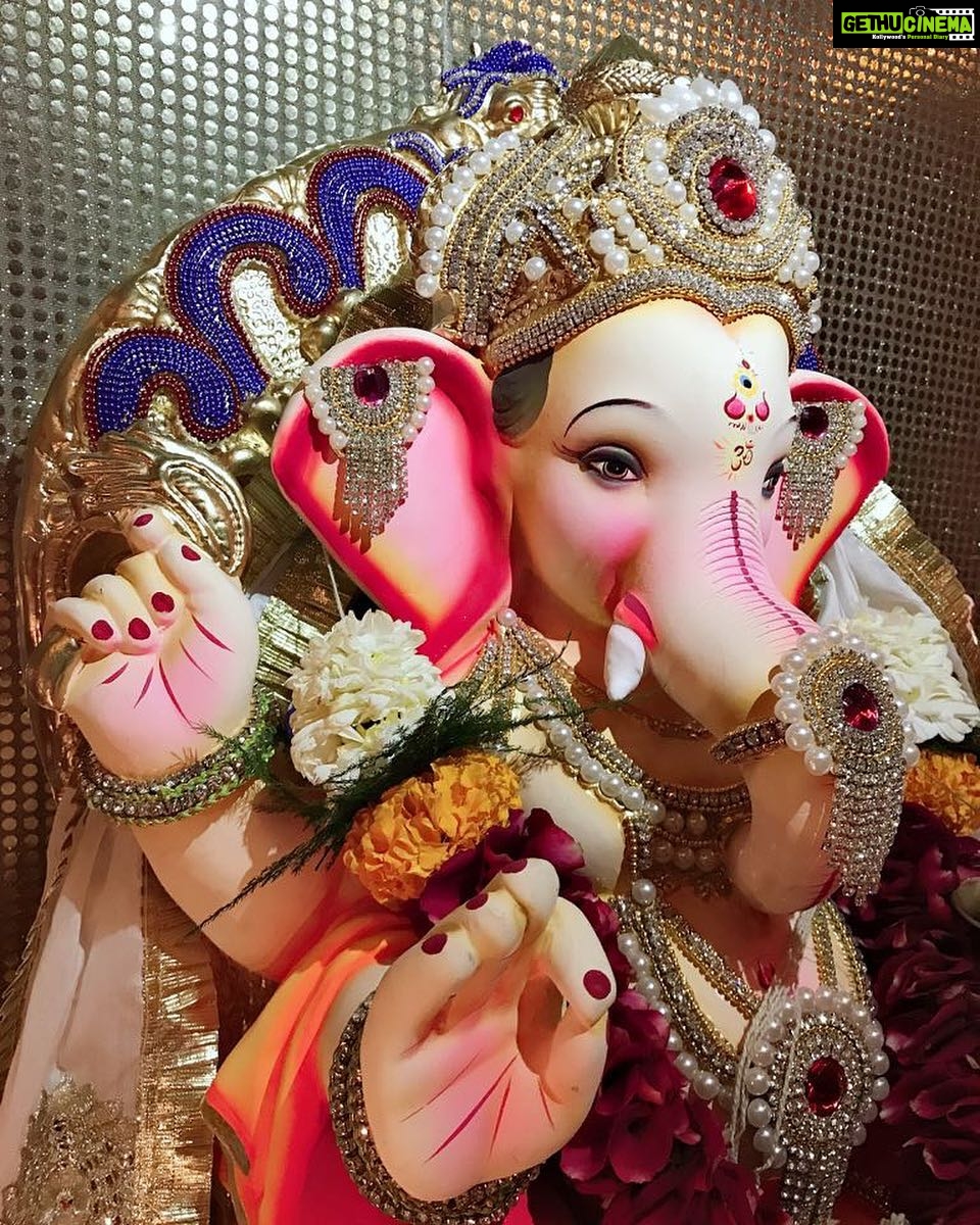 Kay Kay Menon Instagram - Wisdom, Dedication, Forgiveness, Prosperity! Ganpati Bappa Morya!! Happy Ganesh Chaturthi!!
