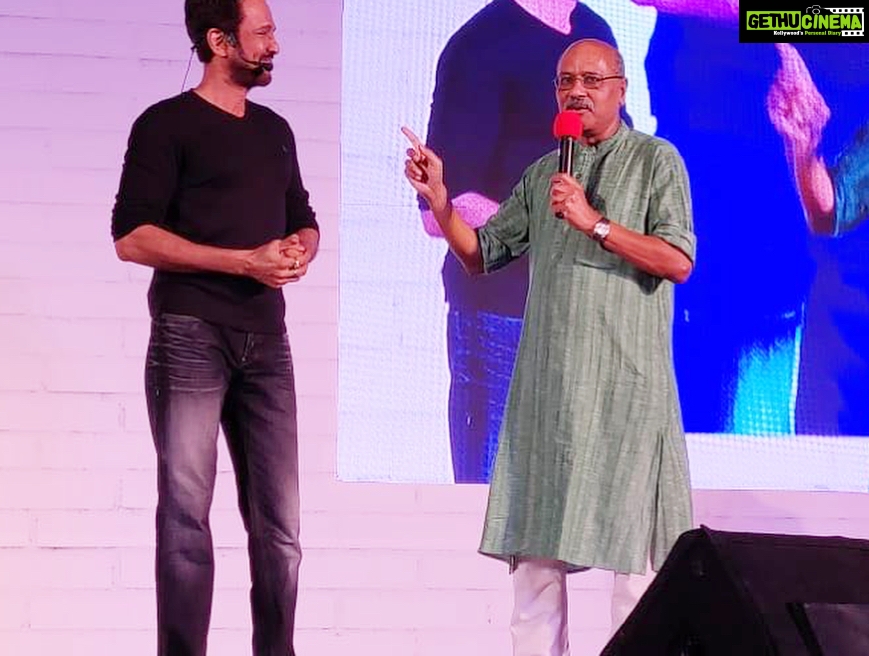 Kay Kay Menon Instagram - Questions. Answers. Opinions. Suggestions. It was a rewarding interactive session with the students of @symbiosis_university for @theprintindia’s Democracy Wall. Hope you all enjoyed the session as much as I loved being a part of it. @shekharguptaofficial @omkarb2110