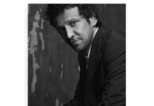 Kay Kay Menon Instagram - The eye sees not itself, but by reflection! -- Shakespeare. #wordsfromthewise #actorslife Pic credit: @jatinkampani