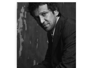 Kay Kay Menon Instagram - The eye sees not itself, but by reflection! -- Shakespeare. #wordsfromthewise #actorslife Pic credit: @jatinkampani