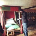 Kay Kay Menon Instagram – Little #shakespeare took his first breath in this room. #ShakespeareLivesHere #stratforduponavon #shakespeareshouse #williamshakespeare #bard #poet #writer #playwright #Haider #adaptation #actorslife #inspiration