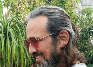 Kay Kay Menon Instagram - Goodbye dear untrimmed, unkempt lockdown look!! 😊😊
