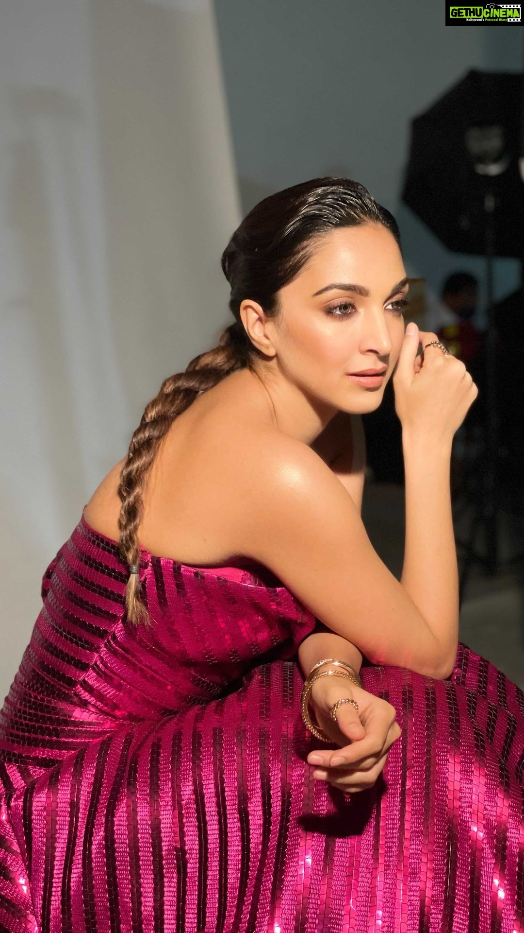 Kiara Advani Instagram - A few #ropebraid moments from the other day with #kiaraadvani ❤️