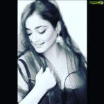 Kiran Rathod Instagram - Exhale the bullshit #tuesdaymotivation#tuesdaythoughts#emotewithaquote#lovemyjob#love#music#movies#masti#magic#bollywoodstories#lovemylife#loveranbir❤#kiki#me#myself#eyeforaneye#🤗