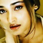 Kiran Rathod Instagram – This was The D picture I was called to meet for first Venture my first Tamil film #Gemini .. this photo has a story within . my director Saran sir found his Manisha natwarlal in this photo d movie also gave me a unique name geminikiran ..very fond memories which I will cherish always❣️ chennai Tamilnadu is in my heart #Nāṉ uṉṉai kādalikkiṟēṉ#tamilmovies##opodu#geminimovie#memories#AVM#vikram#kennyvikram#directorsaran#biggestblockbuster#Lovemoviesmastimagic# Mumbai, Maharashtra
