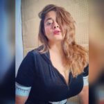 Kiran Rathod Instagram - Do you believe in love at first sight? #weekendvibes 😊 🥰 🙃 😉 😚 😘 😍 😜