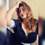 Kiran Rathod Instagram - Do you believe in love at first sight? #weekendvibes 😊 🥰 🙃 😉 😚 😘 😍 😜