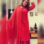 Kiran Rathod Instagram – Hope this Diwali lightens up every corner of your house. Happy Diwali!

#happydeepavali #diwali #2021diwali✨♥️