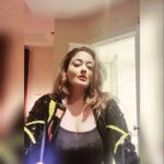Kiran Rathod Instagram - “If I fall for you, would you fall too?” – 🥰 😉 😘 🤗 😍 😋 🥳
