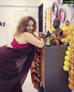 Kiran Rathod Instagram - Take Me Home 😋😛😍🤩🥰