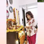 Kiran Rathod Instagram – पलकें झुकें और नमन हो जाए,
मस्तक झुके और वंदन हो जाए,
ऐसी नजर कहां से लाऊं, मेरे कन्हैया
कि आपको याद करूं और दर्शन हो जाएं।।
हैप्पी जन्माष्टमी 
 #jaishreekrishna

#happygokulashtami#janamashtami #happyjanmashtami #krishnastami #janamashtmi2021 Mumbai, Maharashtra