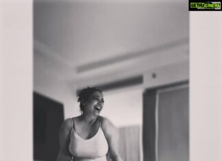 Kiran Rathod Instagram - I click my own pictures Self timer Me and one room ghost who.lives thr for past 90 years Trust me . . . #traveldiaries #instagood
