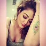 Kiran Rathod Instagram - Today, give a stranger one of your smiles. It might be the only sunshine he sees all day.”. . . . . #friday#fridayvibes#keepsmiling#keeploving#bekind#instagood#instadaily#instagram#instapic#ootd#lookoftheday#picoftheday#girlwithtattoos#kiranrathod#😘