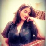 Kiran Rathod Instagram - Left or Right