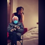Kiran Rathod Instagram - #saturdaynight with one n only #berniesanders .... had a great laugh and some serious conversation including the #covid and #vaccination... #globalissues .. my eyes were only on his famous mittens #berniemittens