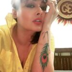 Kiran Rathod Instagram – आँखों को तेरी आदत है ।।। तू दिखे ना तो इन्हें शिकायत है ।।। #sauasmanoko🎻🎵 #💕❤️💃☔️