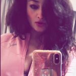 Kiran Rathod Instagram - Miss my gym 🙁🙁.. where I would go .. click few pictures n come back 🤣🤣🤣🤣🙈🙈