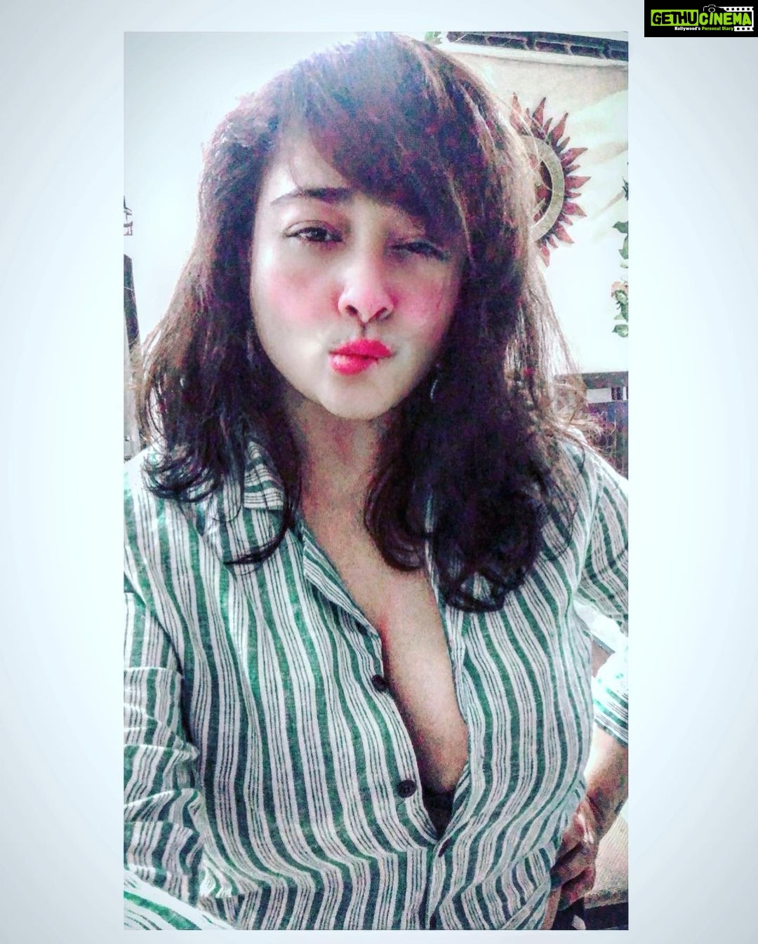 Kiran Rathod Instagram - #freakyfridayvibes