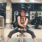 Kiran Rathod Instagram - Miss my gym 🙁🙁.. where I would go .. click few pictures n come back 🤣🤣🤣🤣🙈🙈